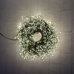 Светодиодная нить кластер 960 теплых белых ламп, 6 м., 8 режимов, зеленый провод, Christmas DeLuxe (87448)