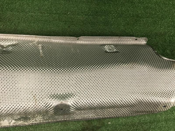 Защита глушителя BMW 7er G11 G12 (2015-2022)