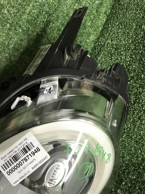 Фара правая Mini Hatch F56 (2013-2018) LED