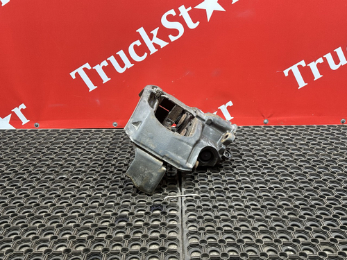 Суппорт передний левый 2018г.