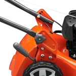 Газонокосилка бензиновая Husqvarna LC 140P: 2.7 л.с., нож 40 см, 9704881-01