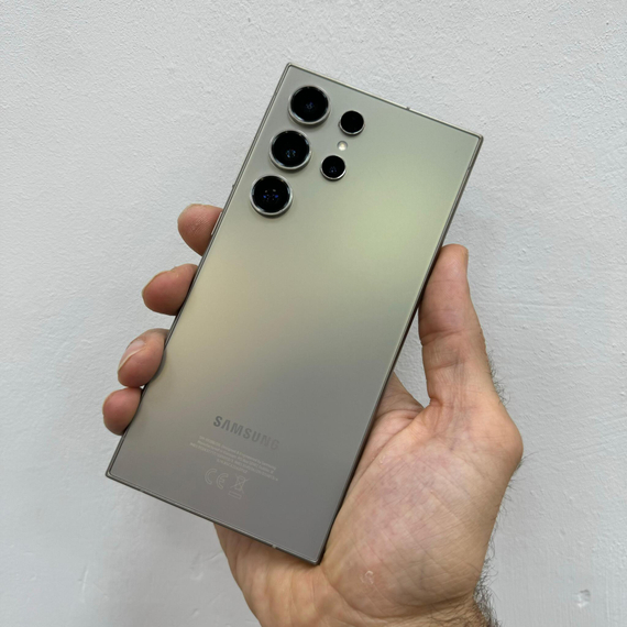 Samsung S24 Ultra 12/256gb серый титан (полный комплект)