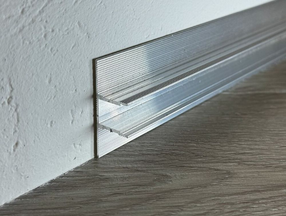 Декоративный стеновой профиль Pro Design 534, 2700x45x17,5 мм