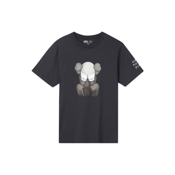 UNIQLO x kaws T