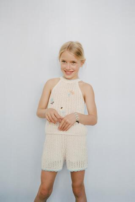 ZARA ТРИКОТАЖНЫЕ ШОРТЫ, ЭКРЮ