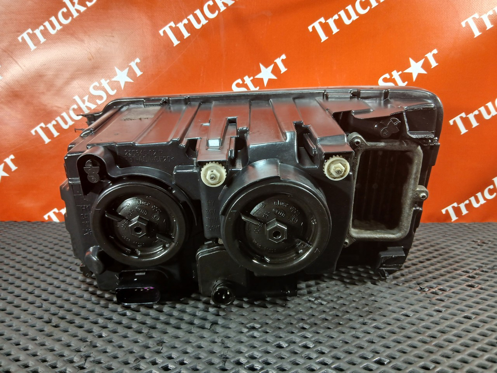 Фара правая 2018г.