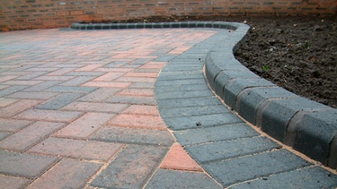 Причины разрушения тротуарной плитки