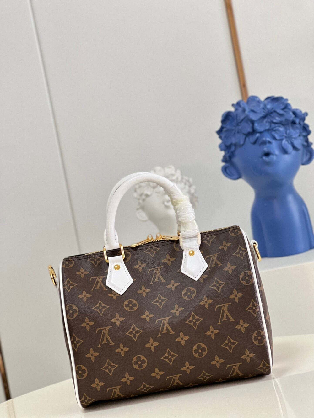 Louis Vuitton Speedy 25