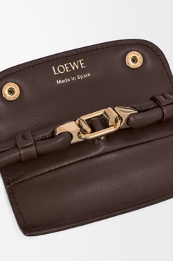 Loewe Маленькая сумка Madrid из мягкой телячьей кожи, темно-каштановый