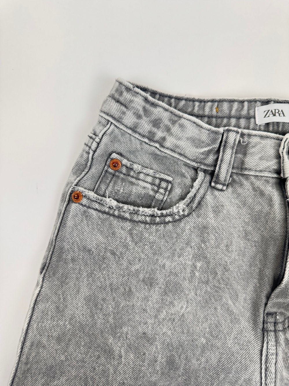 Джинсы Zara
