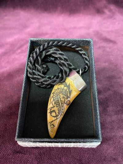 Подвеска дракон