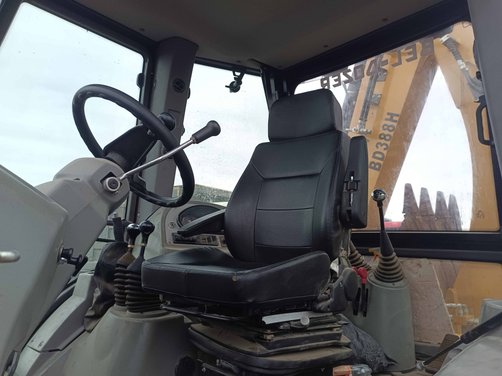 BEL-DOZER BD* Экскаватор-погрузчик BD388H (Дизельный, 4.8 л, 102 л.с. АТ)