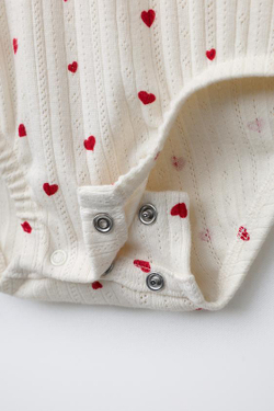 ZARA КОМПЛЕКТ ИЗ БОДИ И ЛЕГИНСОВ С СЕРДЕЧКАМИ, ЭКРЮ