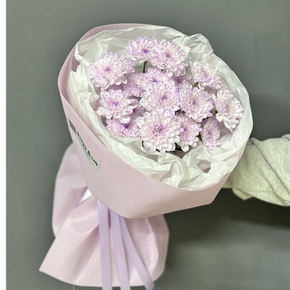 Монобукет из сиреневых хризантем