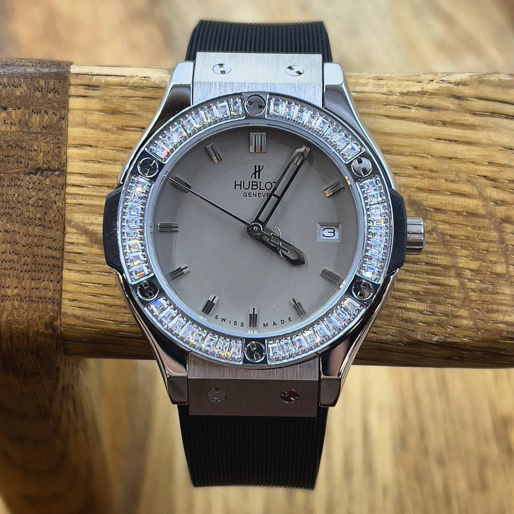 Часы Hublot