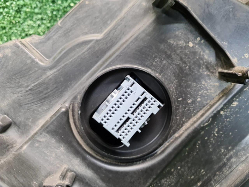 Фара правая Range Rover Vogue 4 L405 17-22 Pixel