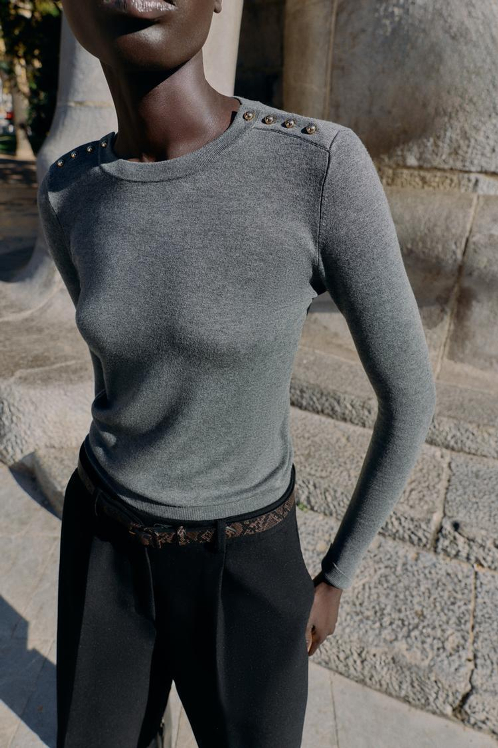 ZARA ВЯЗАНЫЙ СВИТЕР С ПУГОВИЦАМИ, СЕРЫЙ МЕЛАНЖ