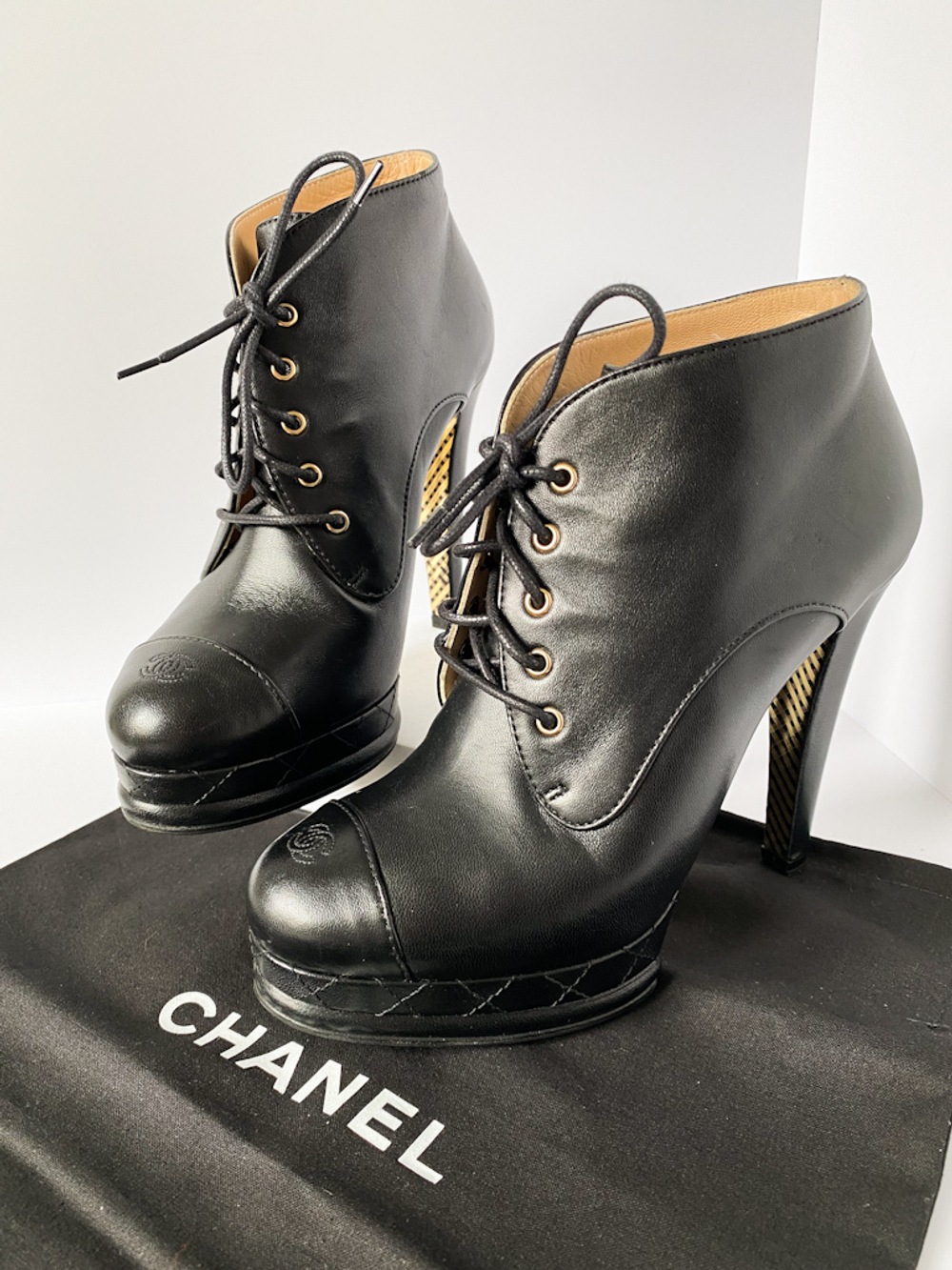 Кожаные ботинки Chanel, 38