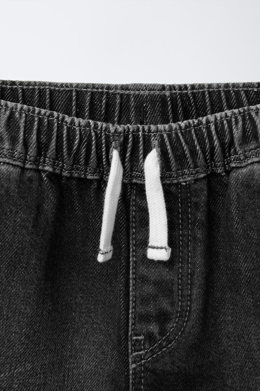 ZARA ДЖИНСОВЫЕ ШОРТЫ СО ШНУРКОМ, ЧЕРНЫЙ