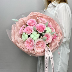 Букет из розовых роз с хлопком💕