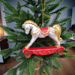 Лошадка Каталка ёлочная игиушка из фарфора