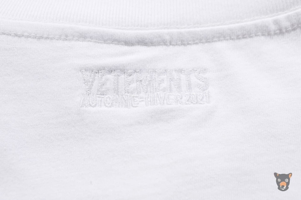 Футболка Vetements "Swarovski" белая