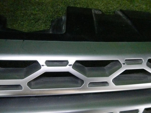 Решетка радиатора Land Rover Discovery Sport (2014-2019)
