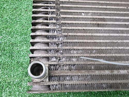 Радиатор масляный вынесенный BMW X5M F95 (19-нв)