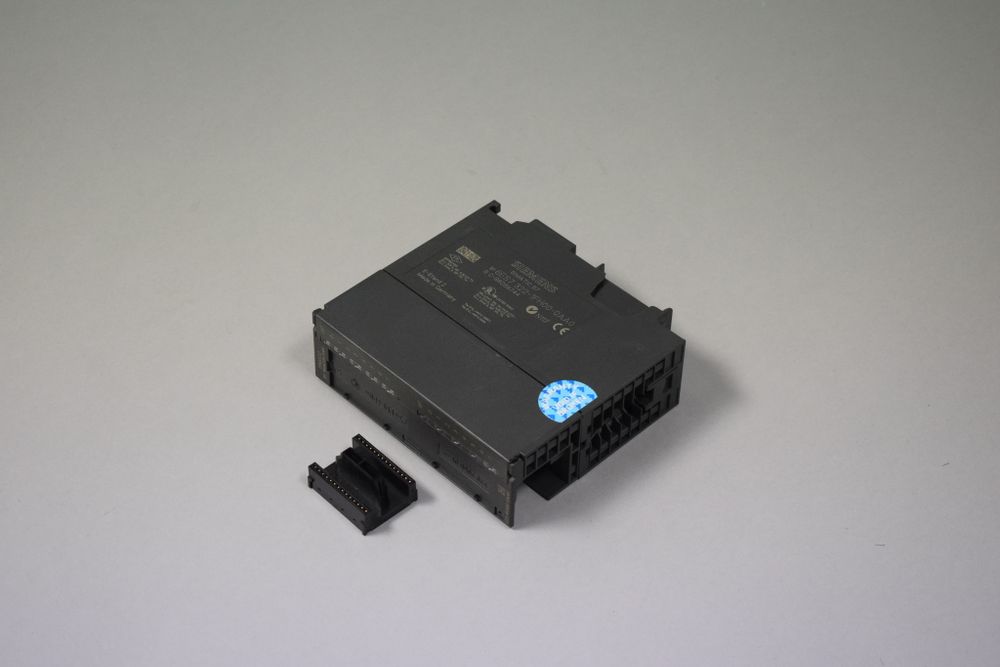 SIEMENS 6ES7322-1FH00-0AA0