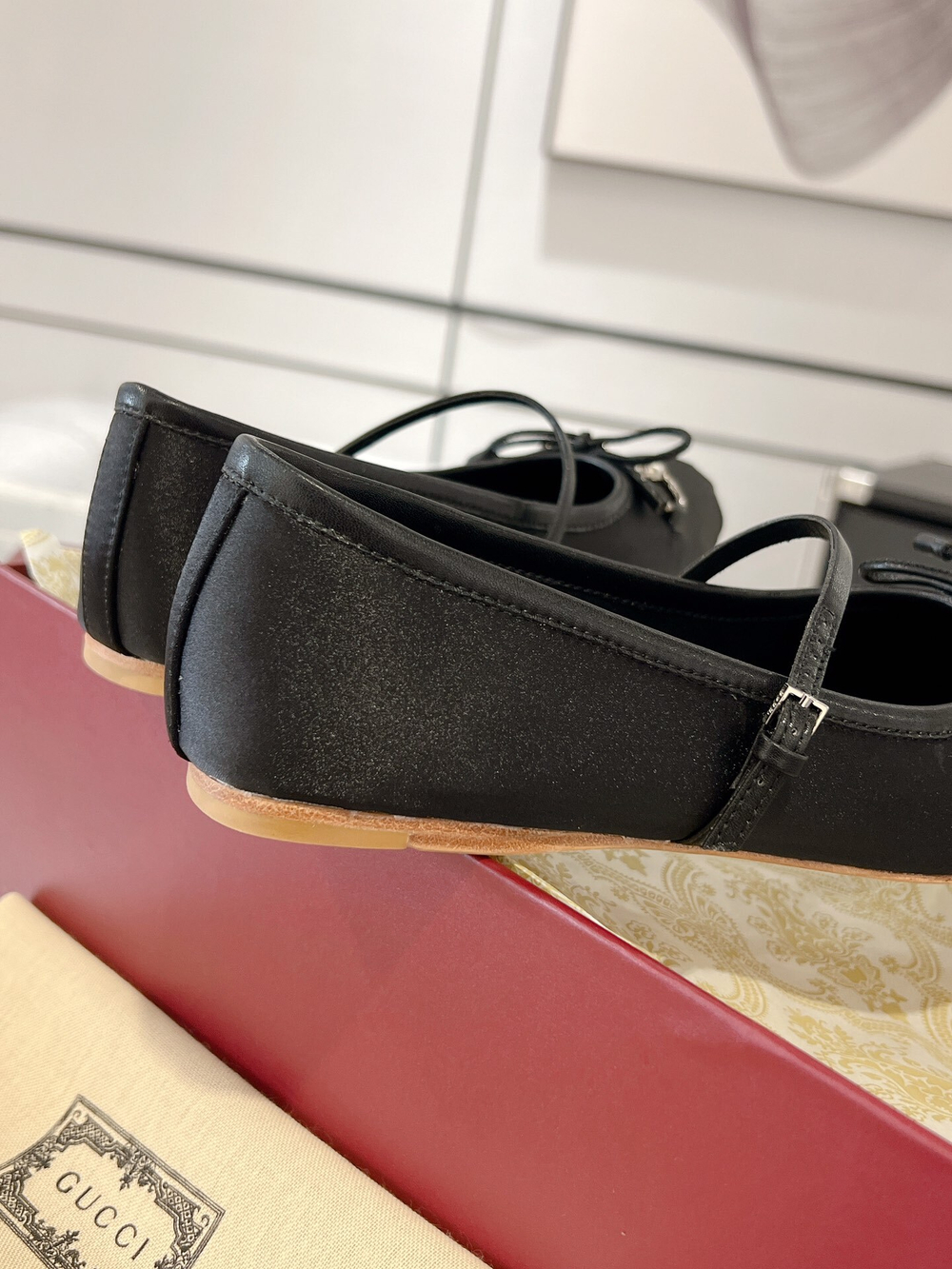Gucci Flats (6 colors)
