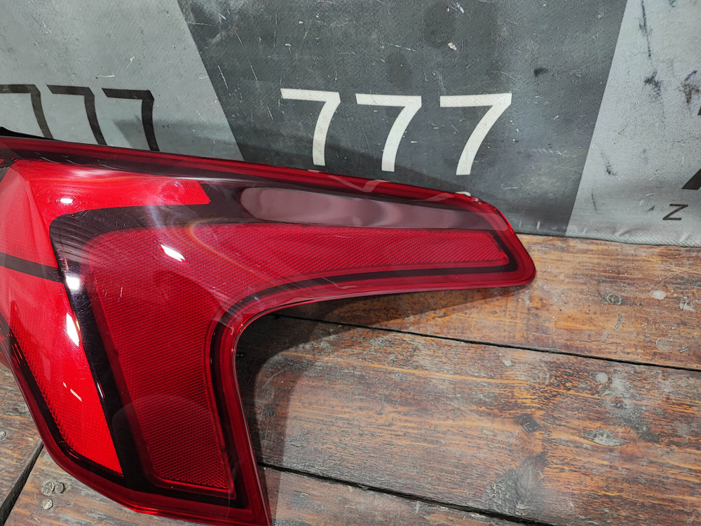 Фонарь задний правый Hyundai Santa Fe 4 (TM) 20-24 Б/У Оригинал 92402S1600