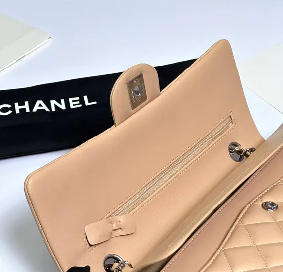 Женская сумка Chanel Timeless Jumbo бежевый