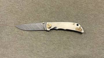 Складной нож Spartan Blades HARSEY FOLDING DAMASCUS SB/SF10CustCNDAMBronze c клинком из стали Damascus, рукоять титан