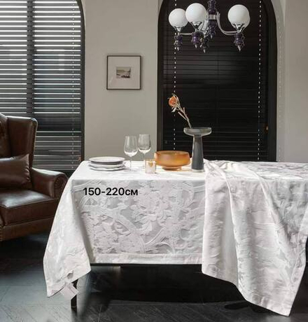 Скатерть Blumarine Home 150x220 см