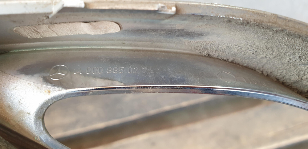 Накладка юбки заднего бампера правая GLS (X166) 15-19 Б/У Оригинал A0008850274