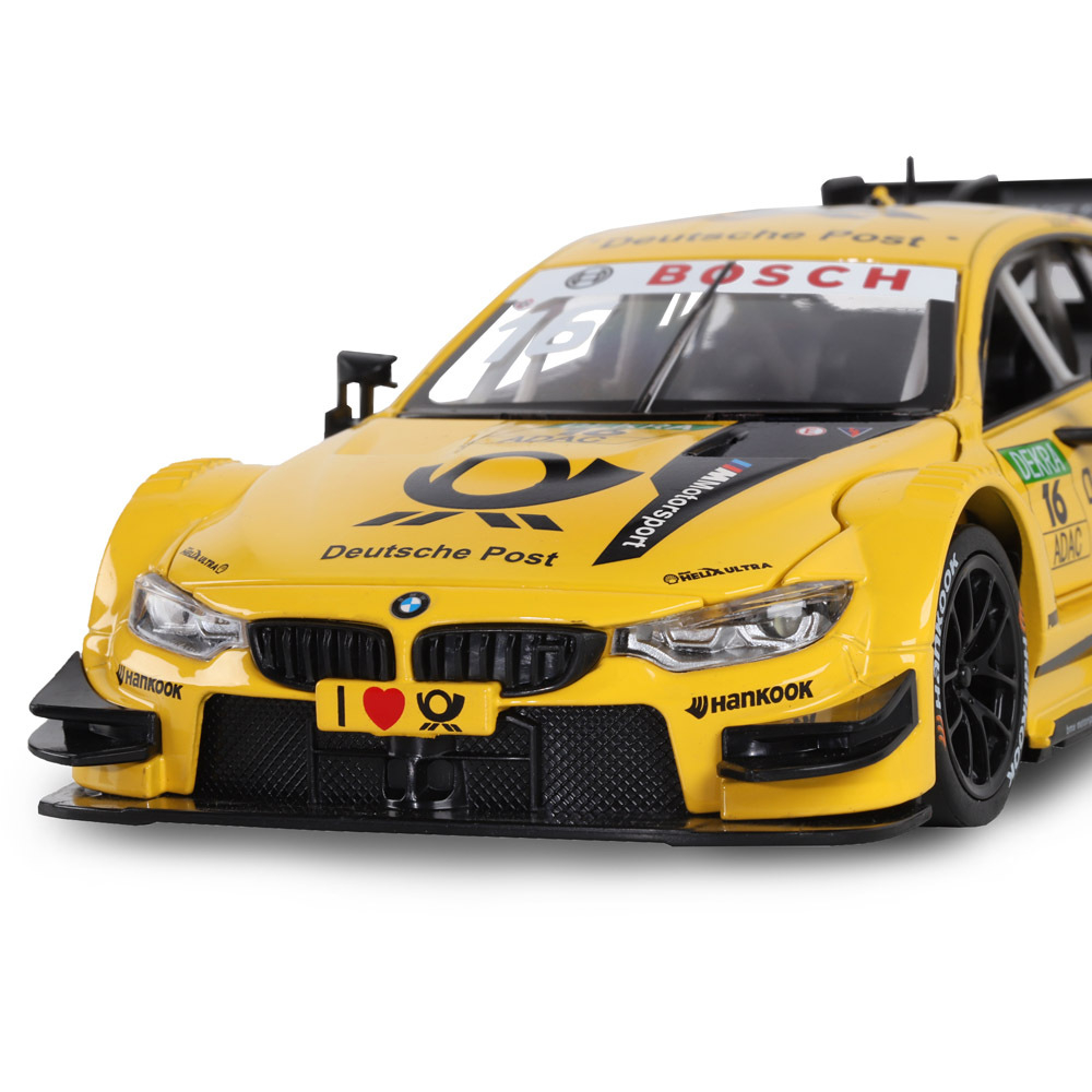 Модель  1:24, BMW M4, желтый открываются передние двери и капот, свет, звук