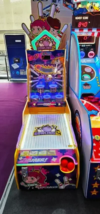 Детский игровой автомат «Боулинг-Арена»