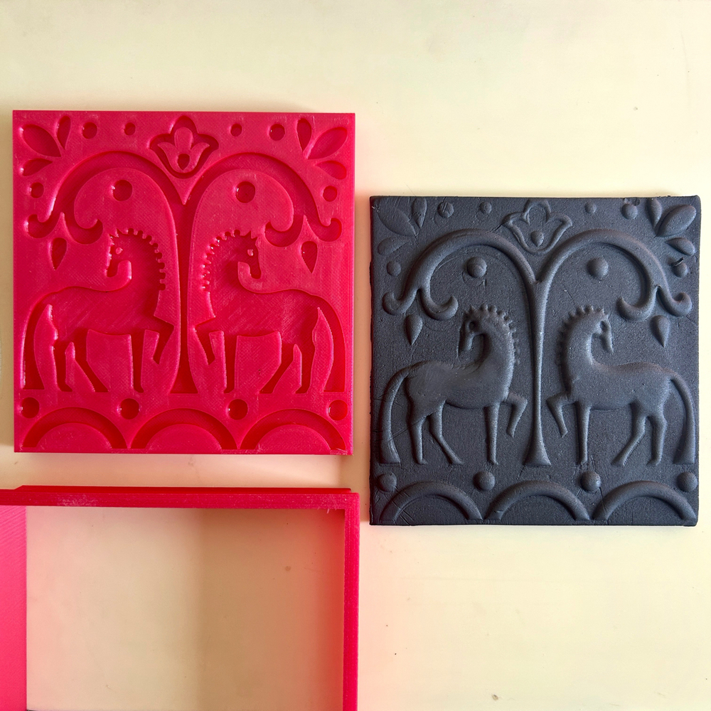 Штамп с вырубкой "Кони"