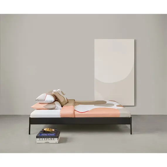 Набор из двух наволочек из сатина  бежевого цвета с авторским принтом Freak Fruit 70х70 см