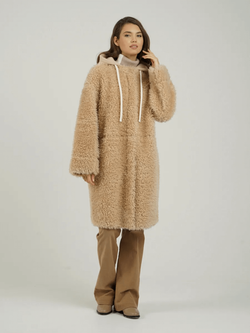 Шуба женская чебурашка из шерсти тедди, бежевая, SilverFox
