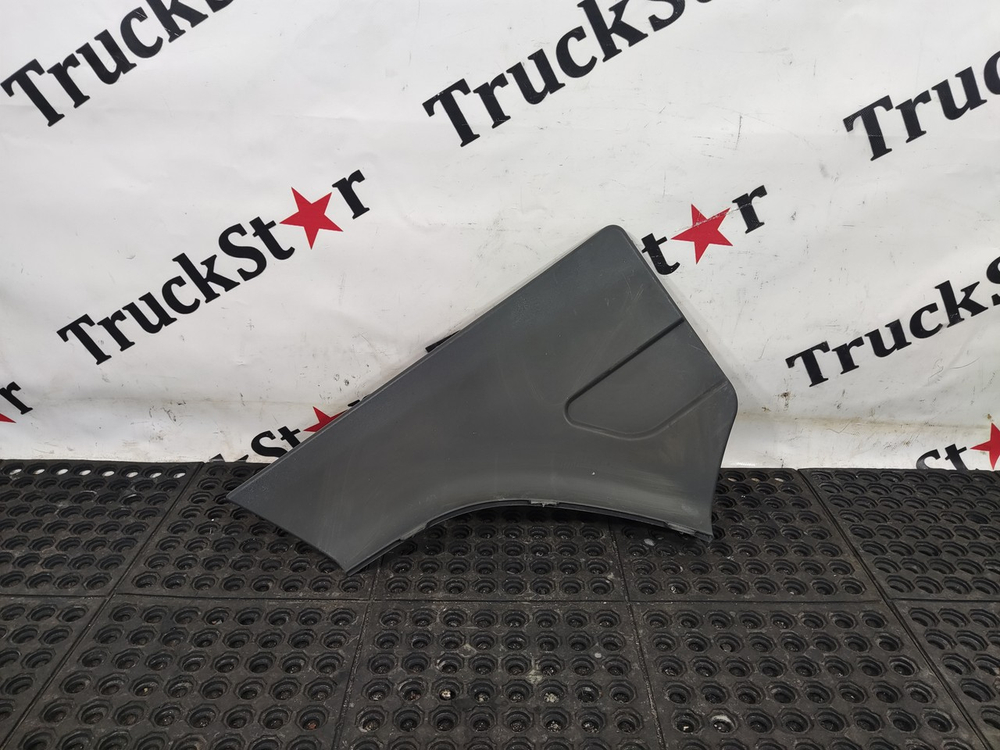 Накладка крыла левого