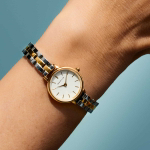 Женские наручные часы Bering 11022-714