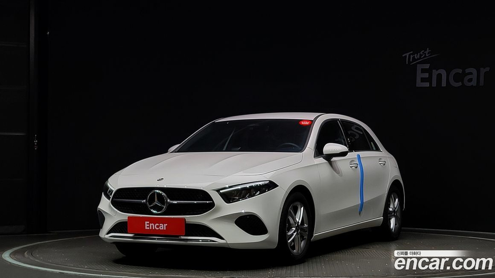 Mercedes-Benz A-Class W177 A220 Hatchback (04.2024)