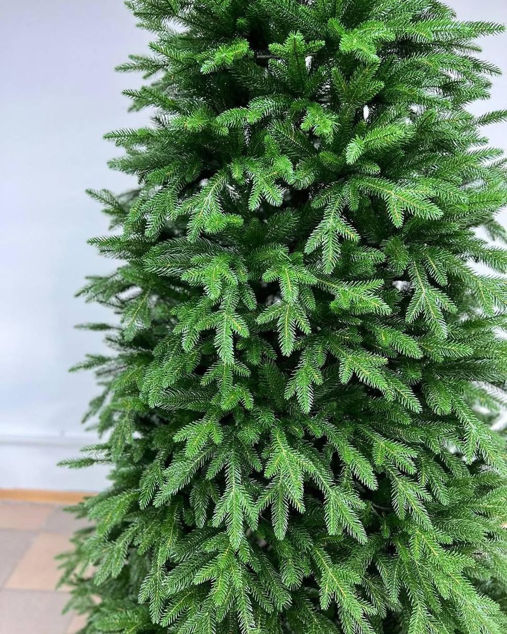 Ель искусственная «Эльга» (Литая хвоя) 270 см / 2,7 м