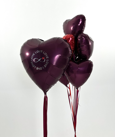 Набор на День Святого Валентина 15 с фиолетовыми сердцами