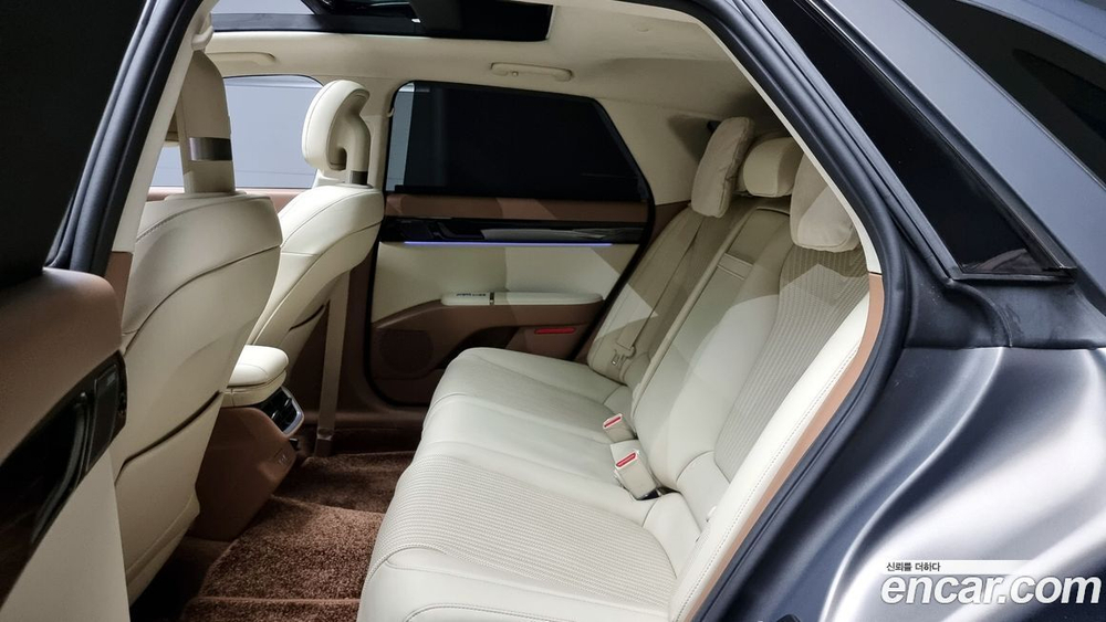 Hyundai Grandeur (Azera) (GN7) 2.5 Бензин 2WD (02.2023)