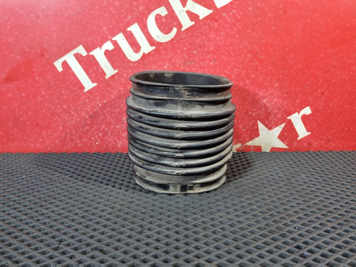 Патрубок воздушного фильтра