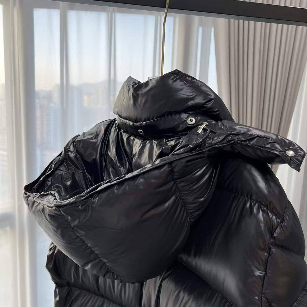 Пуховик Moncler