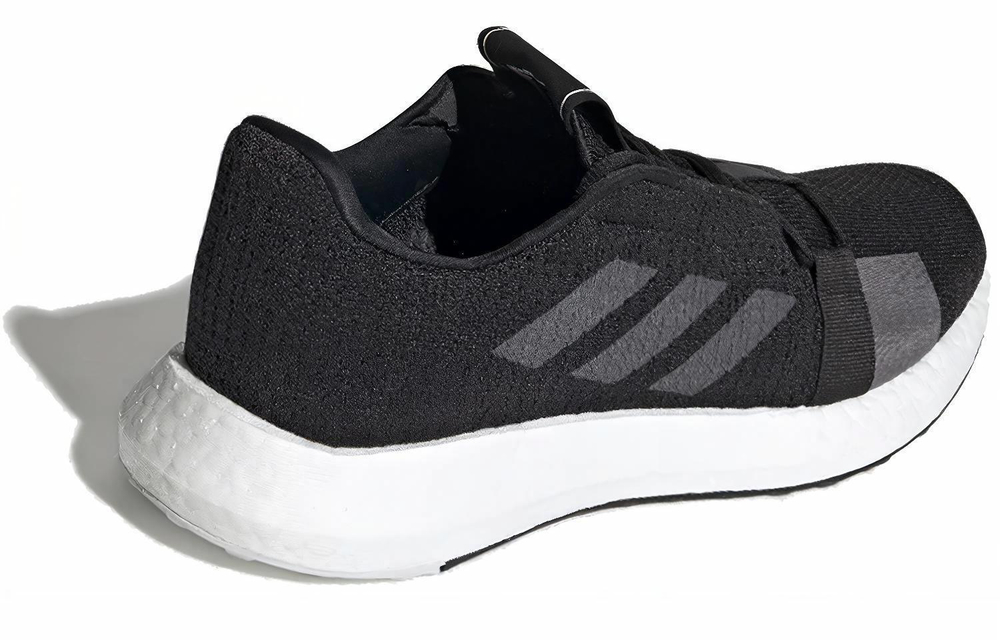 Кроссовки Adidas Senseboost Go