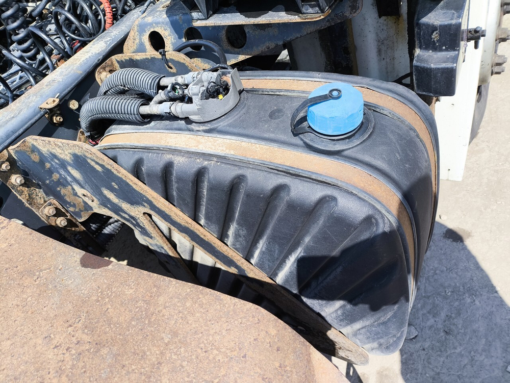 Бак AdBlue 70L в сборе 2018г